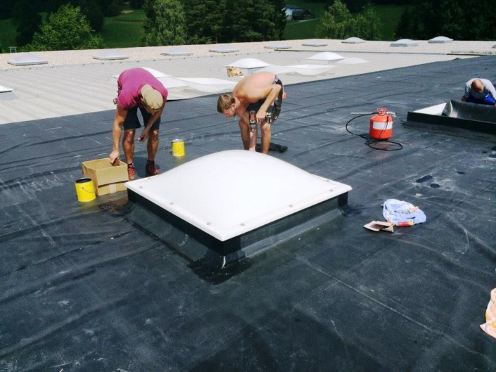 Lichtkuppeleinfassung mit Firestone EPDM